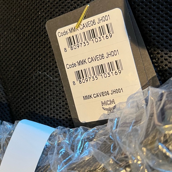 MCM Stark Medium Sea Turtle Visetos Leather Backpack BRAND NEW MP $2,085 CAD - Picture 2 of 8